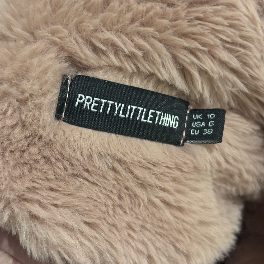 PrettyLittleThing Plush Teddy Jacket in Blush - Picture 6 of 6